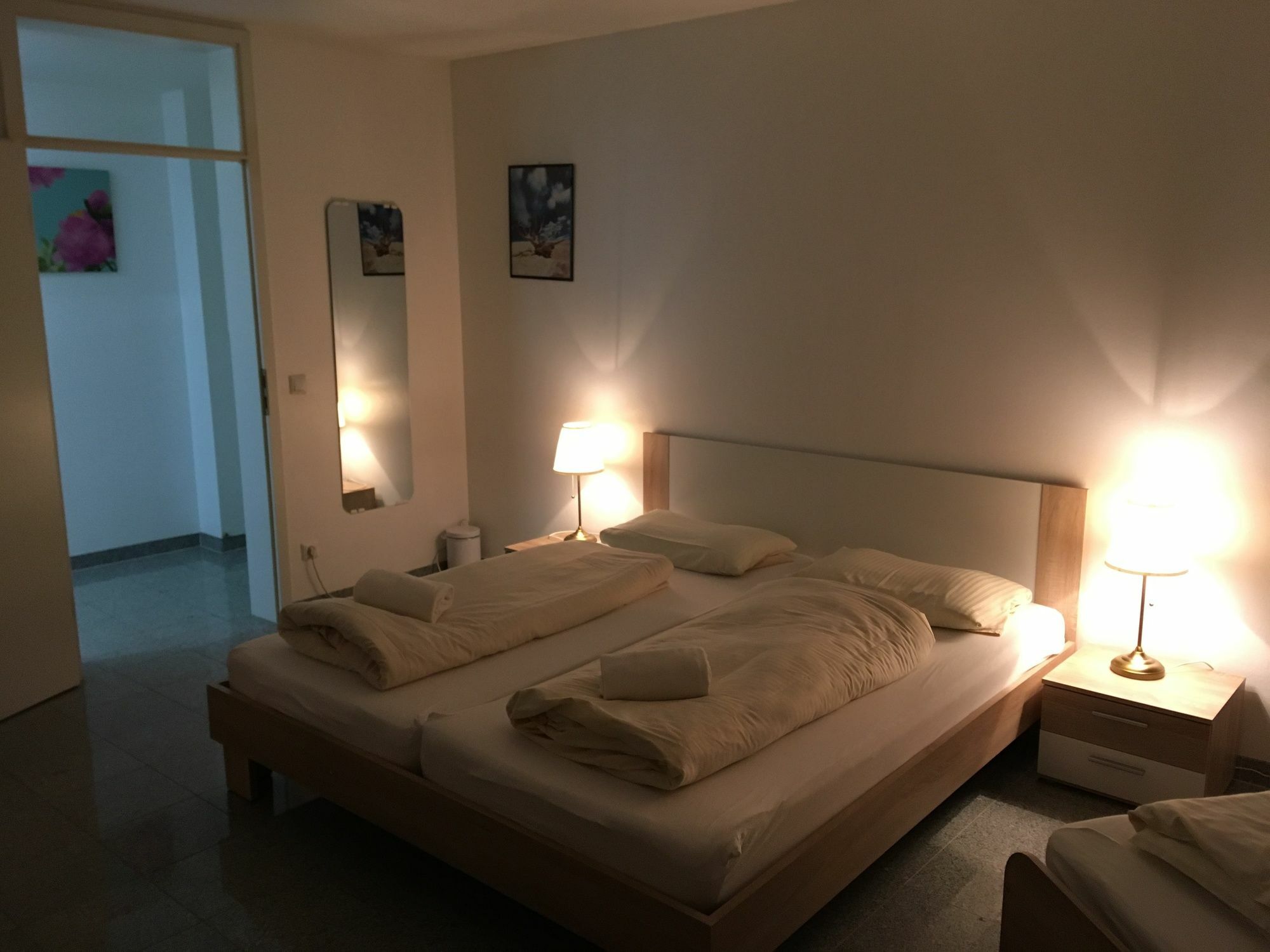 Apartmán Kn Kahtan Boarding House Mnichov Exteriér fotografie