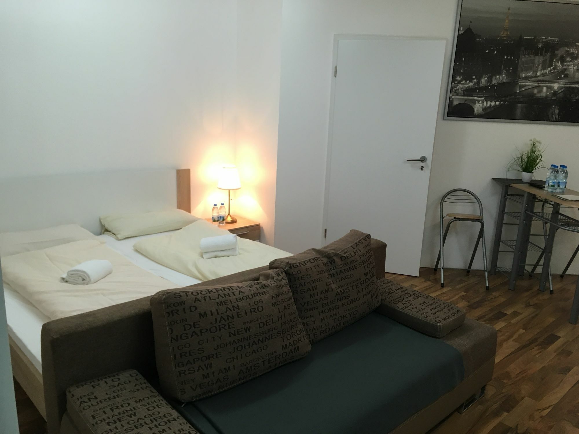Apartmán Kn Kahtan Boarding House Mnichov Exteriér fotografie