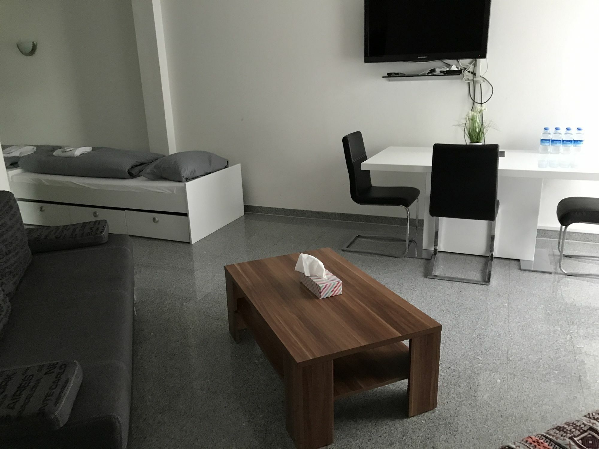 Apartmán Kn Kahtan Boarding House Mnichov Exteriér fotografie